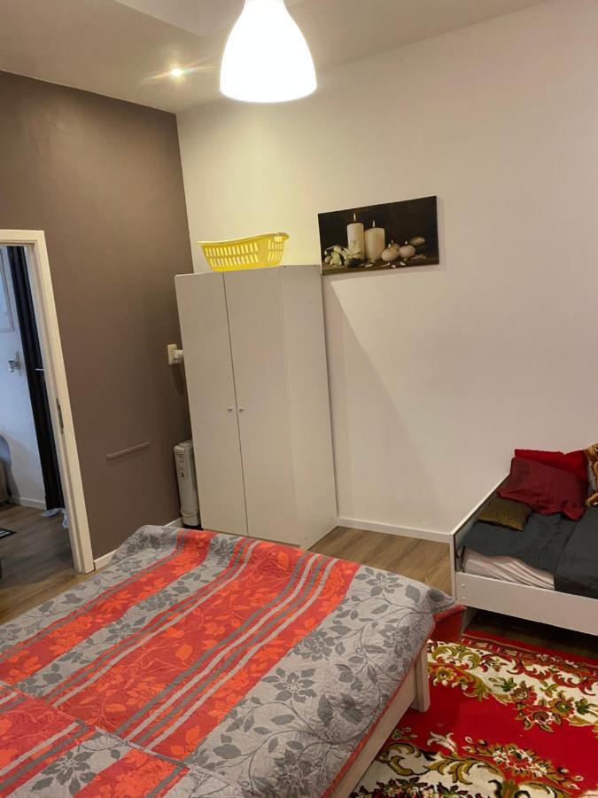 שרלרואה Superbe Appartement מראה חיצוני תמונה