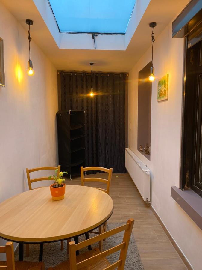 שרלרואה Superbe Appartement מראה חיצוני תמונה